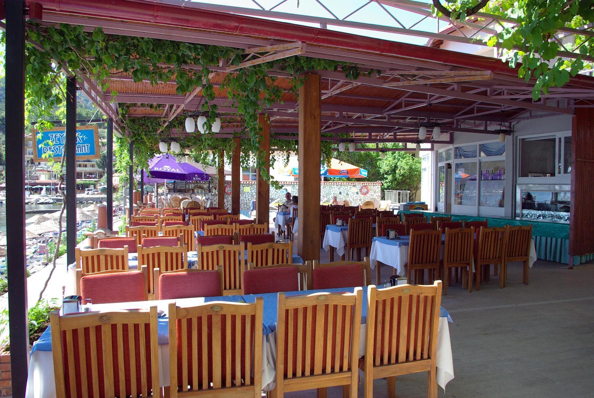 Zeybek Hotel Turunc Εξωτερικό φωτογραφία